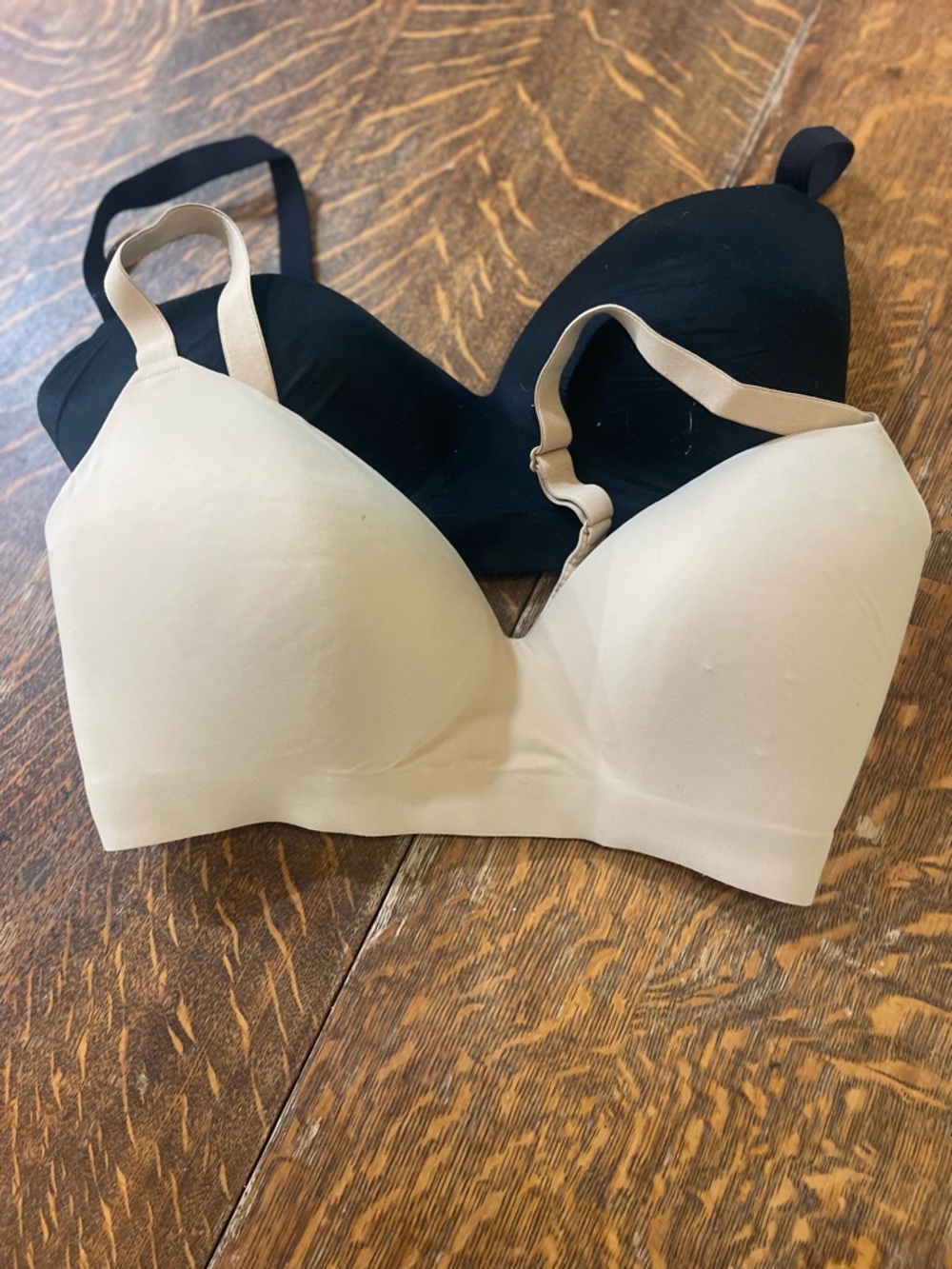 Soma Smooth T-Shirt Bras - Black & Nude